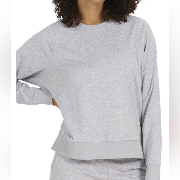 Vuori NWOT Halo Performane Crewneck Sweatshirt - Picture 2 of 8